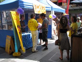 Image for article Australie: Le Falun Dafa bien accueilli lors de la célébration du Nouvel an chinois à Brisbane (Photos)