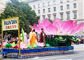 Image for article Washington, DC : Le Falun Gong participe au défilé du Jour de l’Indépendance