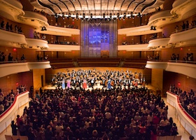 Image for article Los Angeles : Les professionnels des arts s’émerveillent de la présentation novatrice de l’Orchestre symphonique Shen Yun