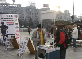 Image for article Les Roumains expriment leur soutien pour la fin de la persécution du Falun Gong