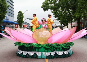Image for article Canada : Le Falun Dafa participe au défilé international de Hyack de New Westminster