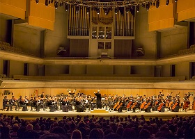 Image for article L'Orchestre symphonique Shen Yun joue devant une salle comble à Toronto, Canada