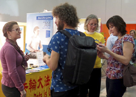 Image for article Norvège : le Falun Dafa chaleureusement accueilli à l'Expo Santé