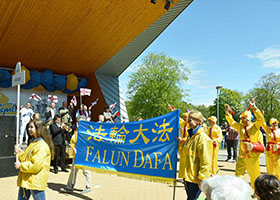Image for article Le groupe du Falun Dafa de Lettonie participe à un festival culturel annuel
