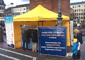 Image for article Événements de résistance pacifique organisés dans plusieurs villes allemandes à l'occasion de la Journée des droits de l'homme