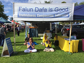 Image for article Australie : Le Falun Gong accueilli aux marchés de Noël de Melbourne