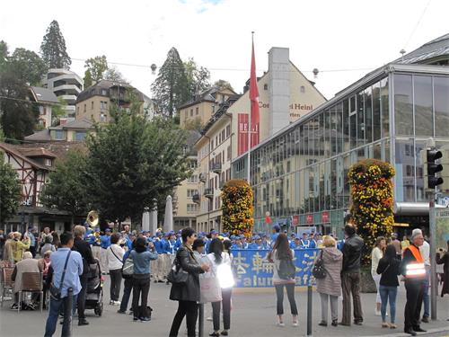 Image for article Lucerne, Suisse : Apprendre les faits et choisir un avenir meilleur