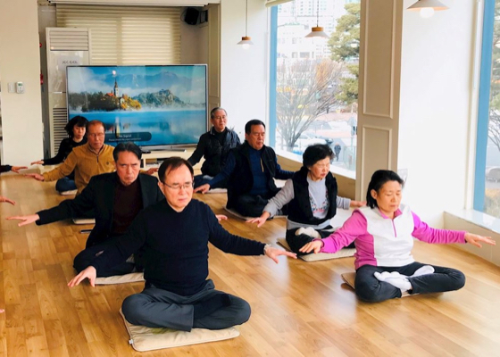 Image for article Séoul, Corée du Sud : Des nouveaux pratiquants partagent leurs expériences après le premier séminaire de neuf jours du Falun Gong de 2019