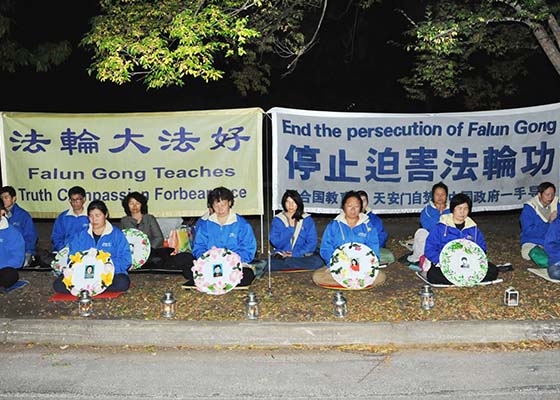 Image for article Australie : Des manifestations pacifiques et des veillées aux chandelles marquent le 20e anniversaire de l’Appel du 25 avril à Pékin