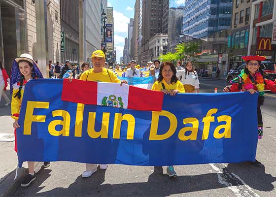 Image for article New York : Des pratiquants du monde entier célèbrent la Journée mondiale du Falun Dafa