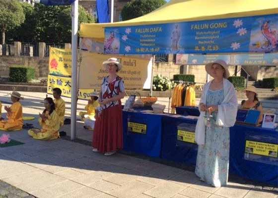 Image for article Allemagne : Les bienfaits sur la santé et la persécution du Falun Gong présentés au Festival de Bayreuth