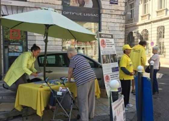 Image for article Présenter le Falun Dafa dans plusieurs villes de l’Est de la France