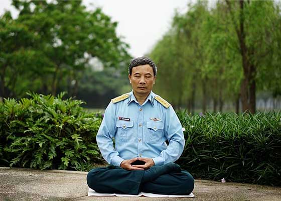 Image for article Vietnam : Un entraîneur d’arts martiaux de l’Armée de l’air affirme que le Falun Gong lui a sauvé la vie, et refuse d'y renoncer