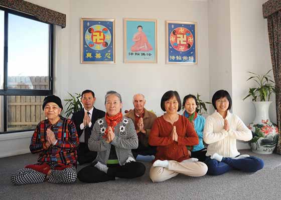 Image for article Australie : Les pratiquants de Falun Dafa de Canberra expriment leur gratitude et souhaitent au vénérable Maître une joyeuse fête de la Mi-Automne !