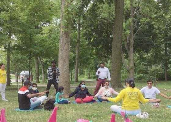 Image for article Présenter le Falun Gong aux chutes Niagara