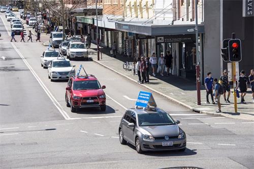 Image for article Australie-Occidentale : Le défilé de voitures « Démissionner du PCC » à Perth est chaleureusement accueilli