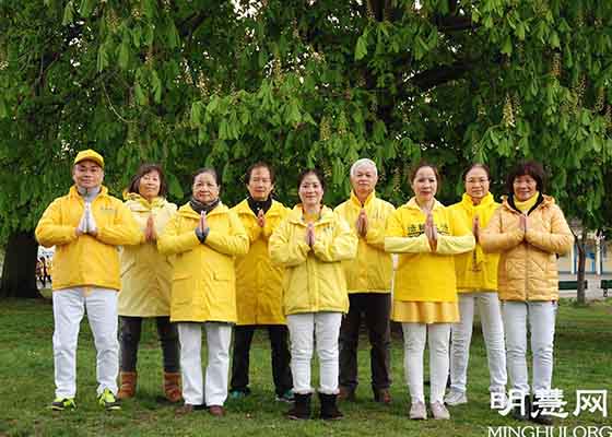 Image for article Berlin : Les pratiquants vietnamiens remercient le Maître pour la transmission du Falun Dafa