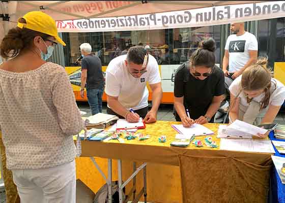 Image for article Allemagne : Présentation du Falun Dafa à Mannheim