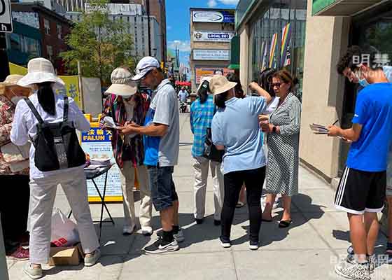 Image for article Les habitants d'Ottawa expriment leur soutien au Falun Dafa