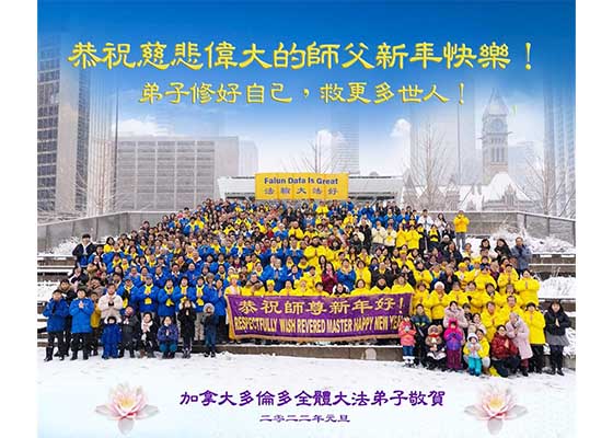 Image for article Découvrir le Falun Dafa et la persécution lors de l’exposition L’Art de Zhen-Shan-Ren à Moscou