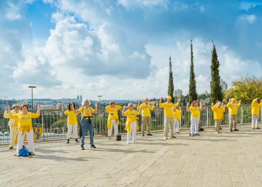 Image for article Jérusalem, Israël : Montrer la beauté du Falun Dafa en opposition à la brutalité de la persécution en Chine
