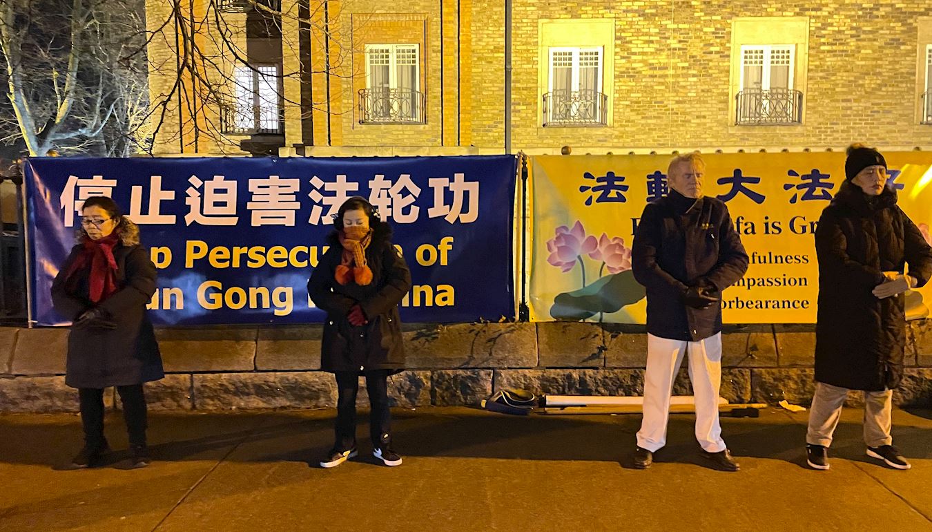 Image for article Irlande : Des pratiquants demandent la fin de la persécution du Falun Dafa à l’occasion de la visite officielle du Premier ministre chinois