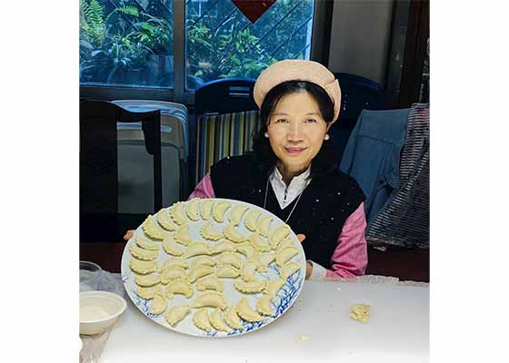 Image for article Une architecte de la province du Guangdong meurt à 60 ans après avoir été harcelée à plusieurs reprises par la police en raison de sa croyance dans le Falun Gong