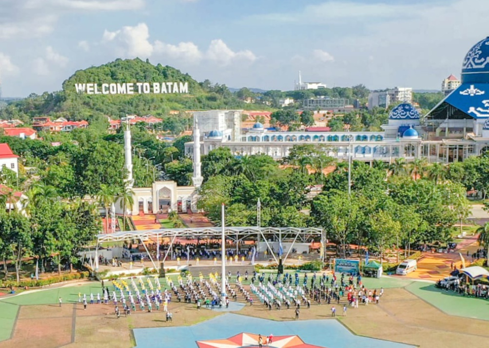 Image for article Indonésie : Des représentants du gouvernement municipal apprennent le Falun Gong au Festival d’exercices pour la santé de Batam