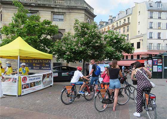 Image for article Paris, France : Journée d’information en soutien aux victimes de la torture par le Parti communiste chinois