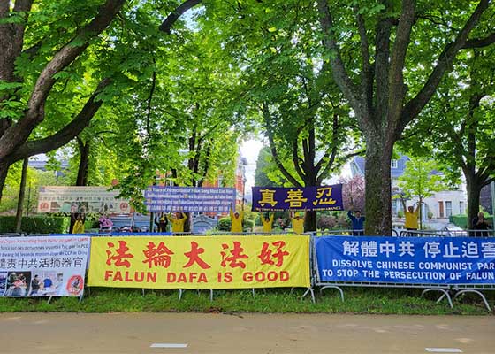 Image for article Bruxelles, Belgique : Devant l’ambassade de Chine, les pratiquants demandent la fin de la persécution