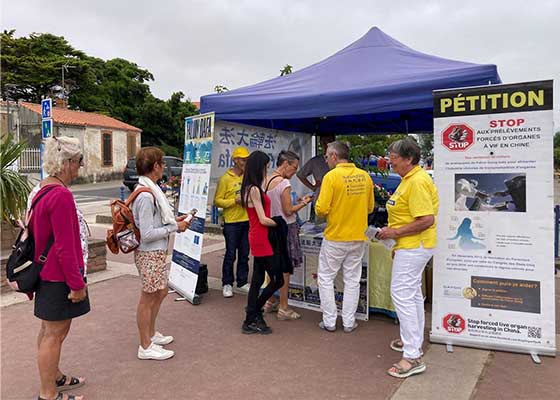 Image for article France : Des pratiquants organisent des manifestations pour dénoncer la persécution du Falun Dafa par le PCC