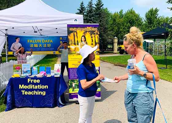 Image for article Canada : Le Falun Dafa est accueilli au Festival de la nourriture persane à Toronto