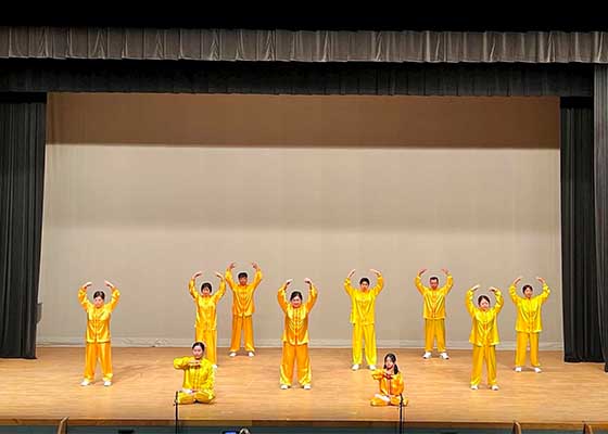 Image for article Japon : Le groupe du Falun Dafa se produit à la Fête internationale d’Hiroshima