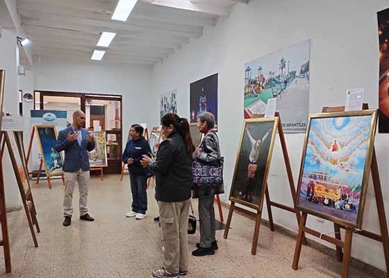 Image for article Pérou : L’exposition internationale L’Art de Zhen Shan Ren dans le district de Magdalena émeut les spectateurs