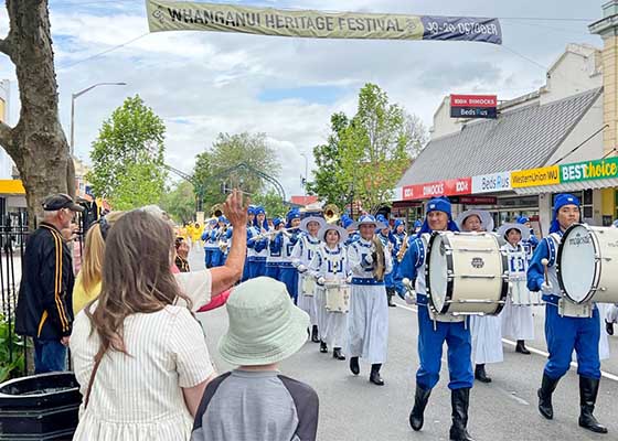 Image for article Nouvelle-Zélande : Présentation du Falun Dafa au festival du patrimoine à Whanganui