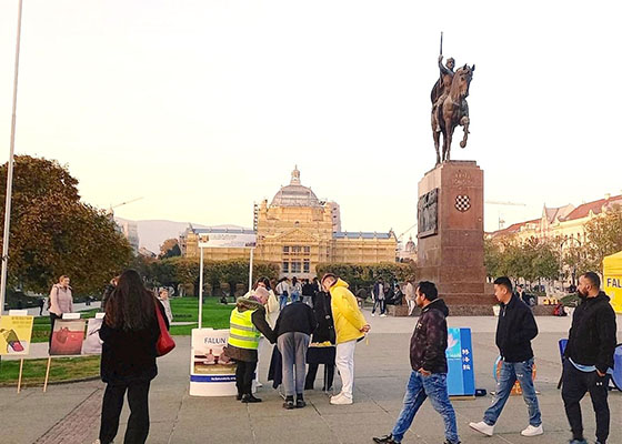 Image for article Croatie : La population condamne la persécution du Falun Dafa lors d’une journée d’information à Zagreb