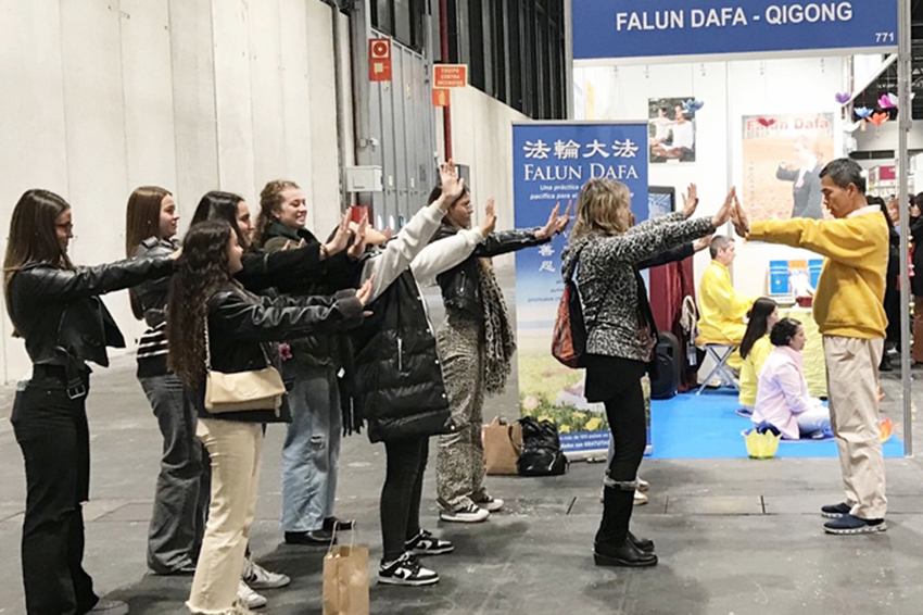 Image for article Espagne : Le Falun Dafa accueilli au Salon BioCultura à Madrid