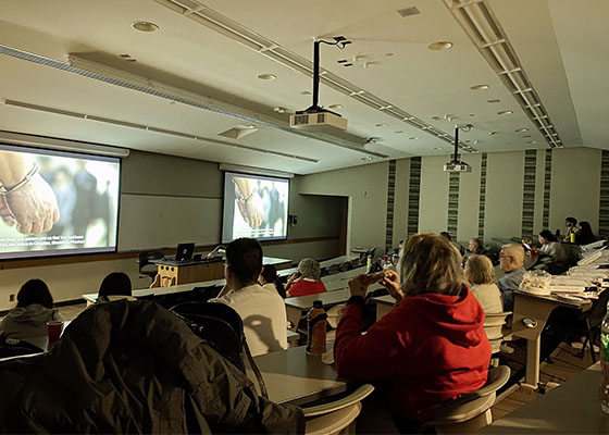 Image for article Minnesota, États-Unis : La projection du documentaire Organes d’État expose les atrocités commises par le PCC