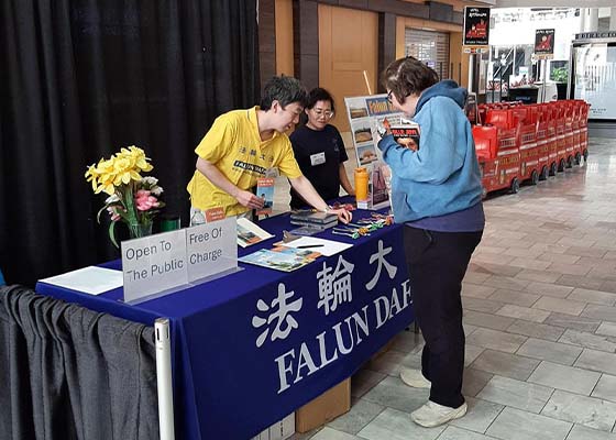 Image for article Le Falun Gong accueilli au Salon de la santé à Omaha