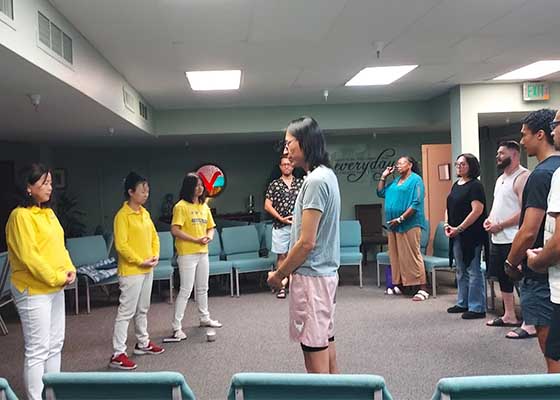 Image for article Arizona, États-Unis : Présentation du Falun Dafa à la West Valley Wellness Expo