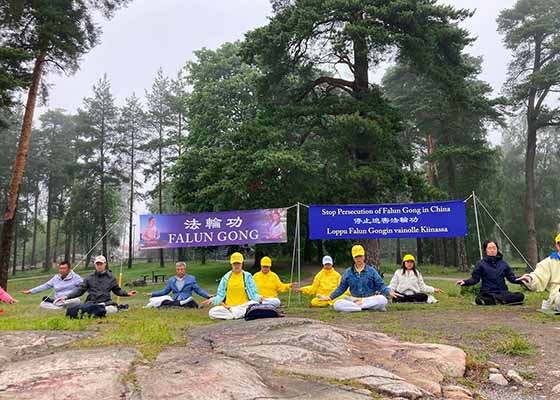 Image for article Finlande : Présentation du Falun Dafa à Helsinki