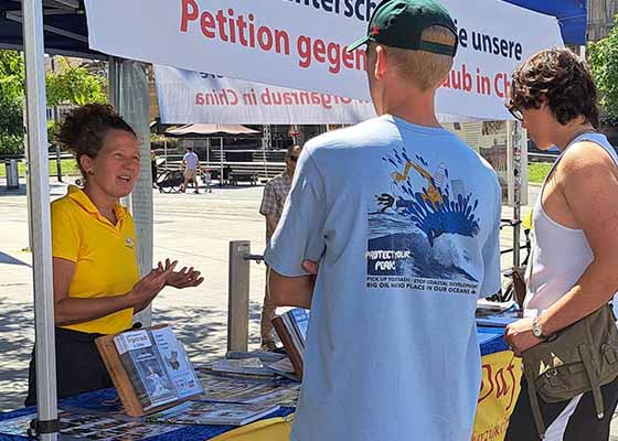 Image for article Allemagne : Journée d’information sur le Falun Dafa à Freiburg-in-Brisgau