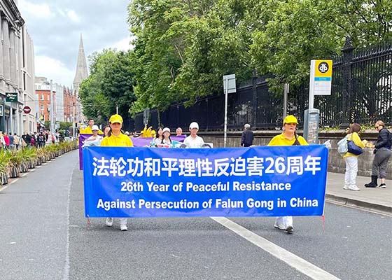 Image for article Irlande : Un rassemblement et un défilé pour dénoncer la persécution qui dure depuis 26 ans