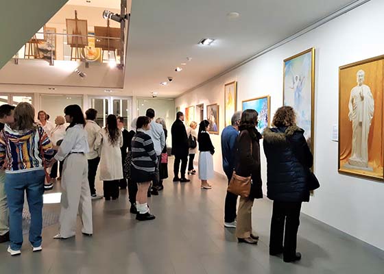 Image for article Australie-Occidentale : L’adjointe au maire déclare que l’exposition L’Art de Zhen Shan Ren est magnifique et porte à réfléchir