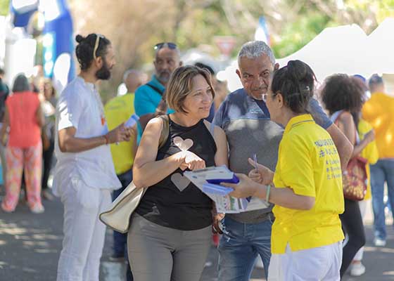 Image for article Île de La Réunion, France : présentation du Falun Dafa et sensibilisation à la persécution lors d’un événement à La Possession