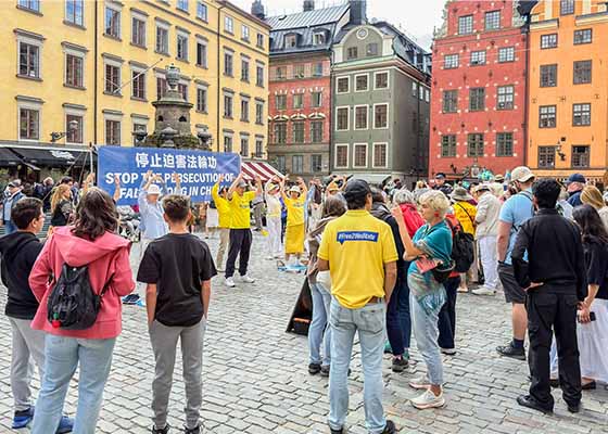Image for article Suède : Une scène unique devant le Musée Nobel suscite l’admiration des touristes du monde entier