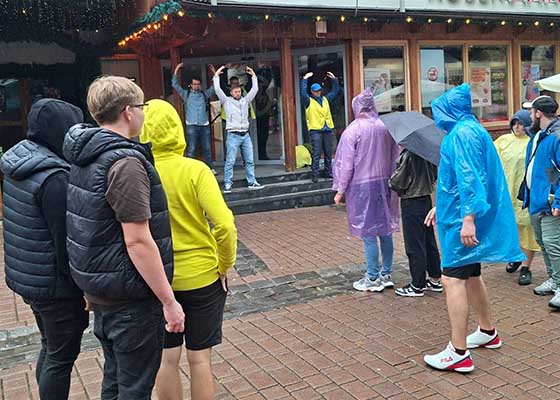 Image for article Pologne : Sensibilisation à la persécution du Falun Dafa