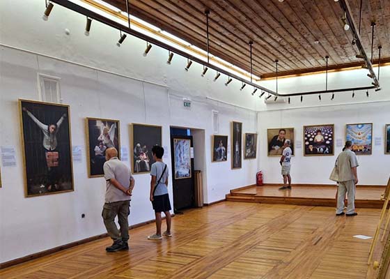 Image for article Bulgarie : L’Art de Zhen-Shan-Ren illumine une ancienne galerie de Sozopol