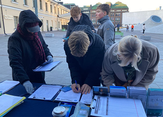Image for article Les habitants d’Helsinki signent une pétition pour condamner la persécution en Chine
