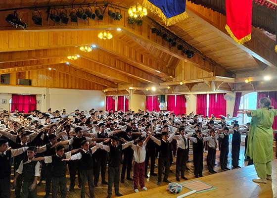 Image for article Shimla, Inde : Un directeur d’école affirme que le Falun Dafa favorise la paix, la résilience et l’unité